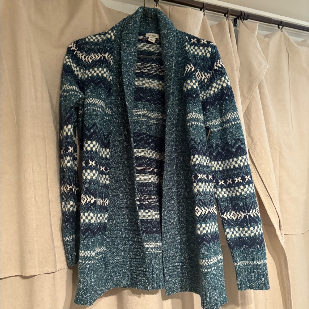 LL Bean Blue Pattered Sweater